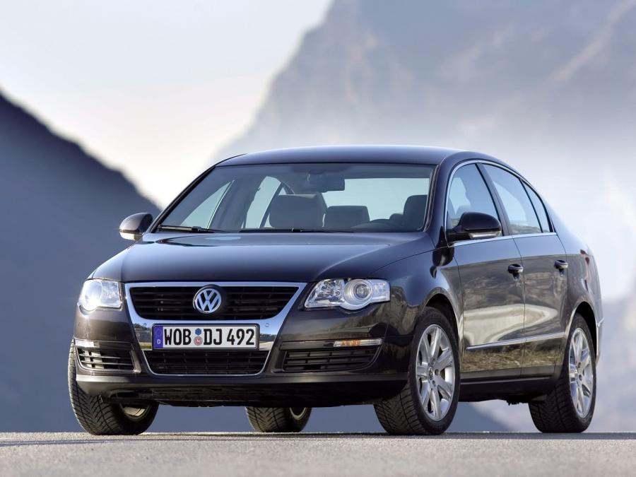  Volkswagen Passat V6 FSI 4Motion 2006 года  (фото 14 из 22)
